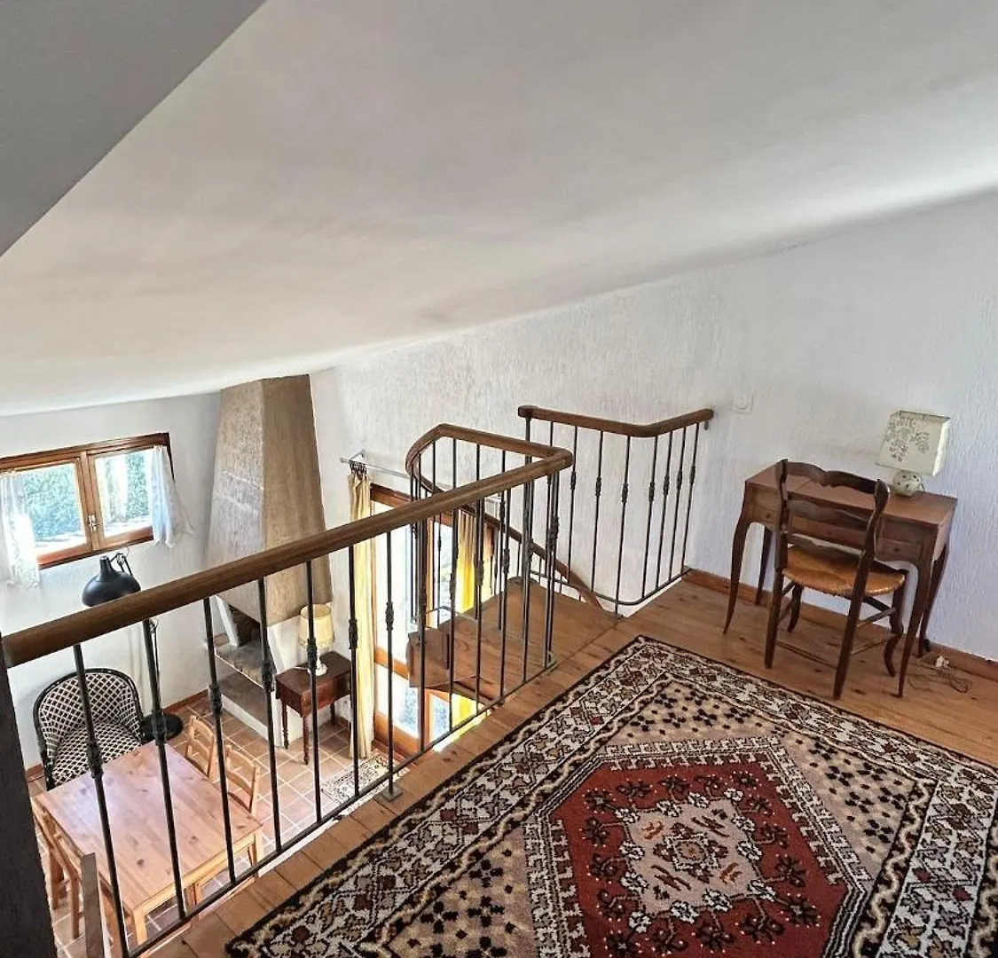 Apartment Bright Place In A Family House Manosque France