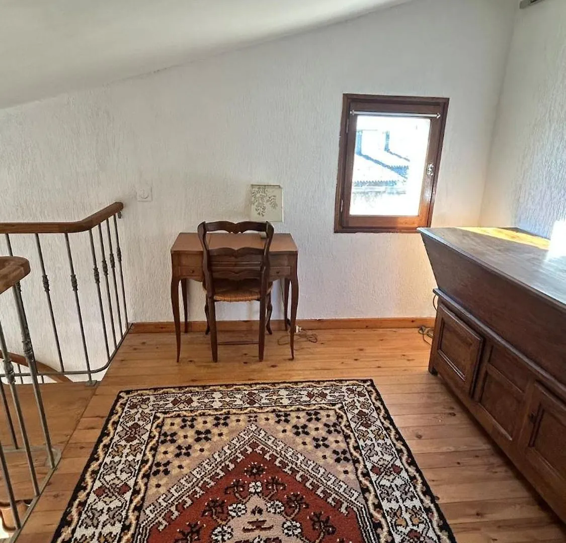 Bright Place In A Family House Manosque 0*,